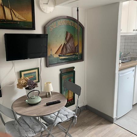 Studette Tiny House De L Eglise 12 M2 Apartment Ault Exterior photo